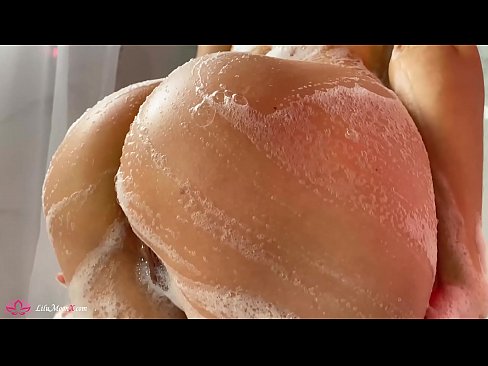 ❤️ Donkerkop masturbeer poes met vibrator tot intense orgasme in stort ️ Seksvideo op af.analpics.ru